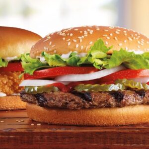 המבורגר קלאסי (220 גרם)